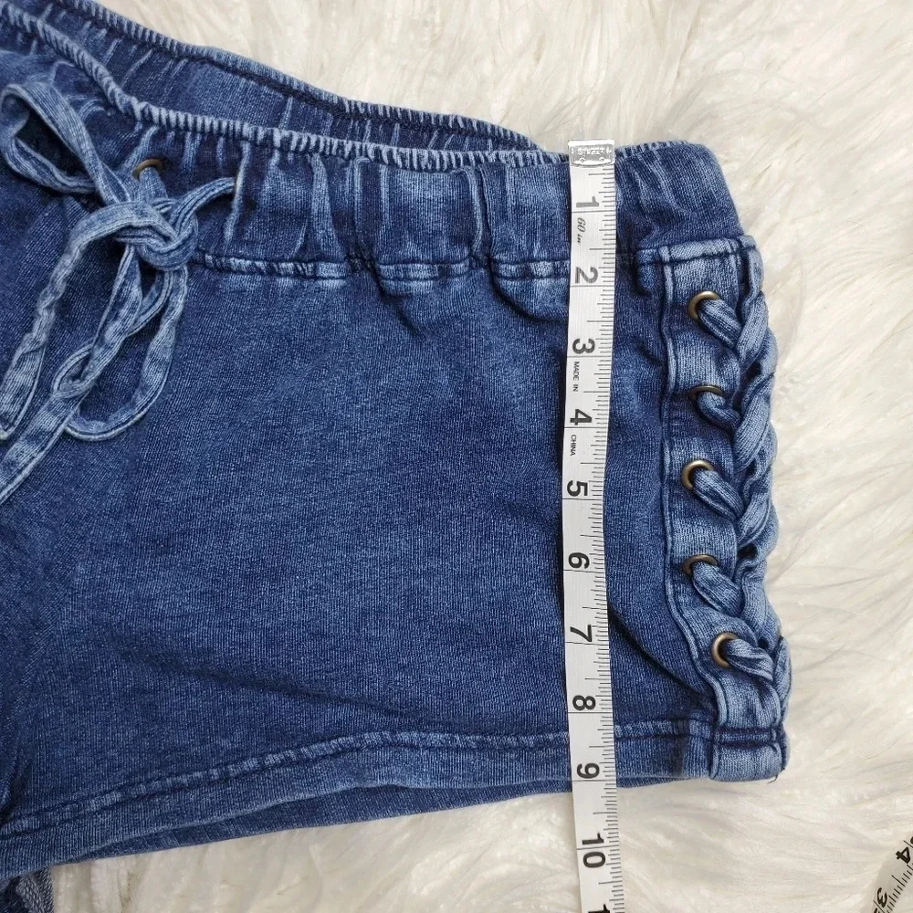 Vanilla Star Blue‎ Lace Shorts